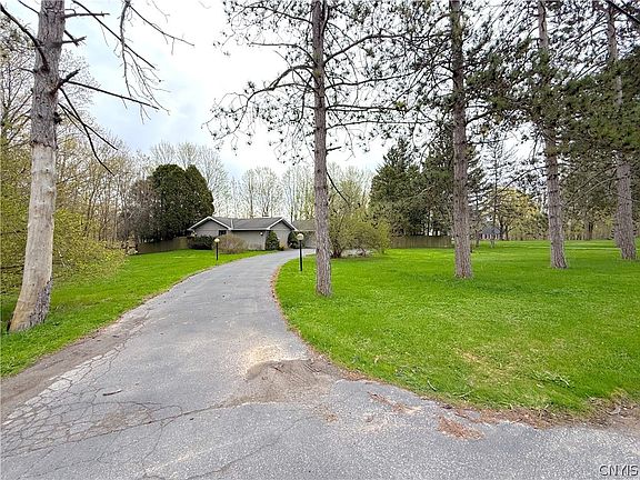 3rd image of 3644 Harding Rd