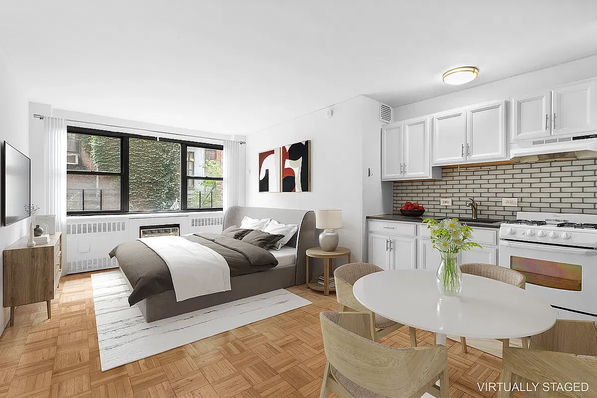 110 East 36th Street — Photo 1