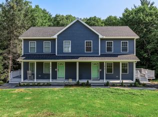16 Gunn Road Ext #B, Southampton, MA 01073