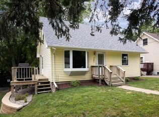 5001 Rosedale Rd, Mound, MN 55364