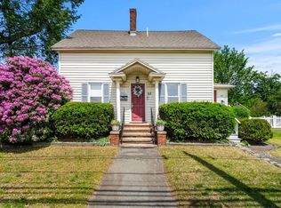 65 Holten St, Danvers, MA 01923