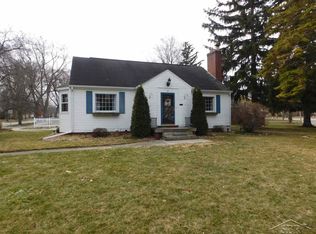 22 Berger Rd, Saginaw, MI 48602