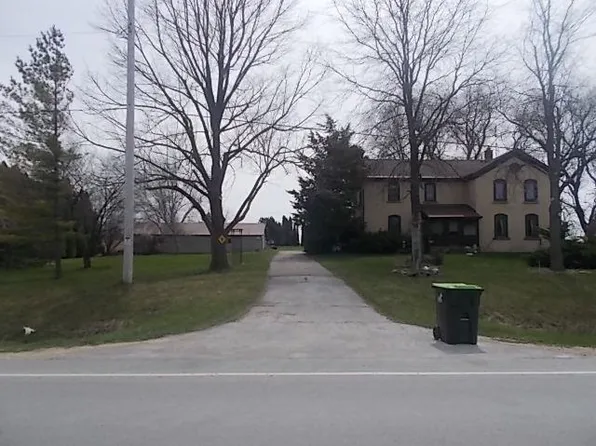 733 W Breed St, Chilton, WI 53014