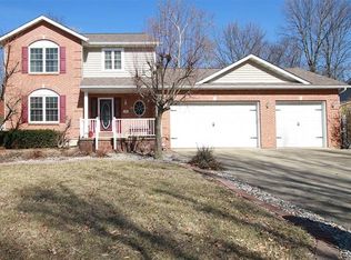 419 Blue Bird Ln, Troy, IL