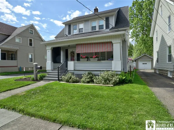 77 Pershing Ave, Jamestown, NY 14701
