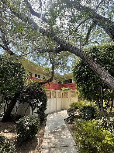 10860 Venice Blvd Photo 1 10860 Venice Blvd Photo 1