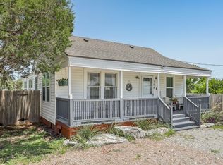 106 County Road 425, Spicewood, TX 78669