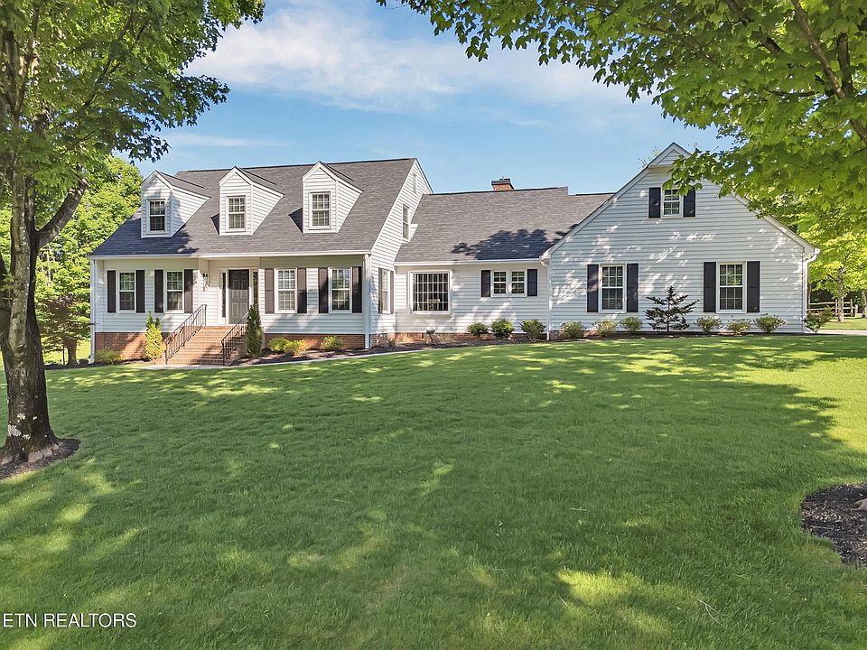 1st image of 1102 Turnberry Ln