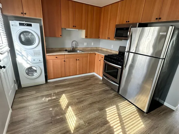 1022 Chalcedony St, San Diego, CA 92109