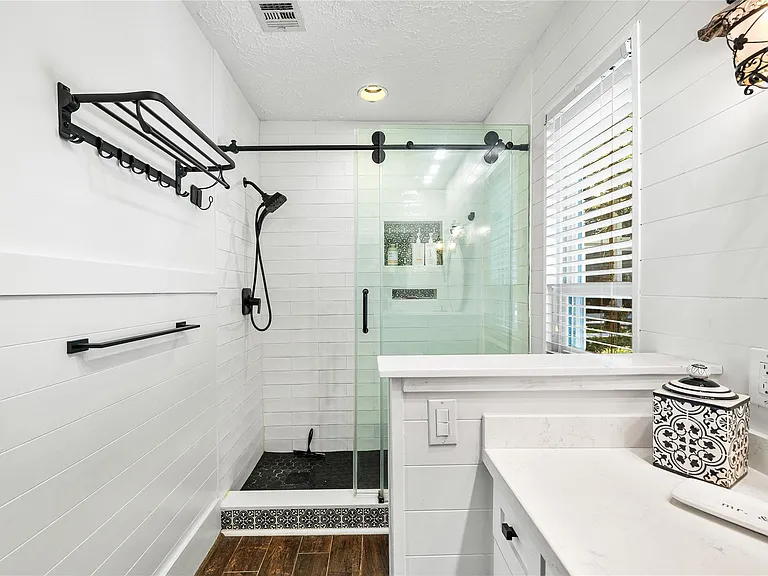 22607 Goldstone Dr — Photo 33