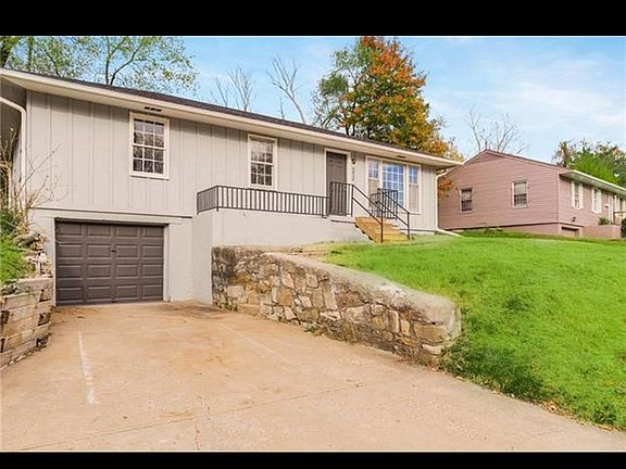 5th image of 4824 Richmond Ave