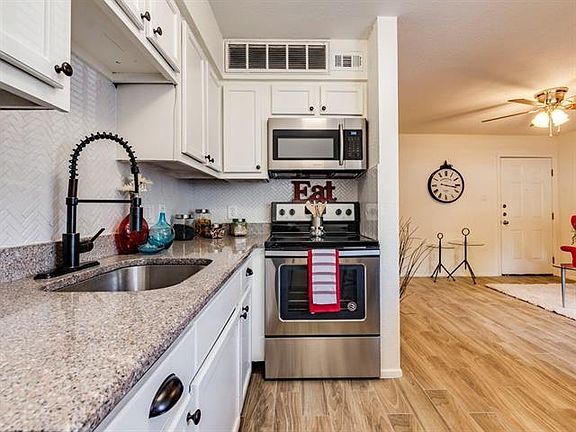 5th image of 1840 Burton Dr APT 100