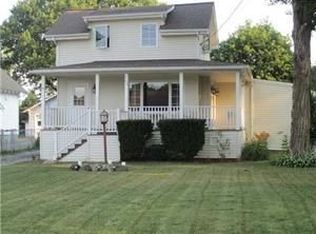 765 Quaker Rd, East Aurora, NY 14052