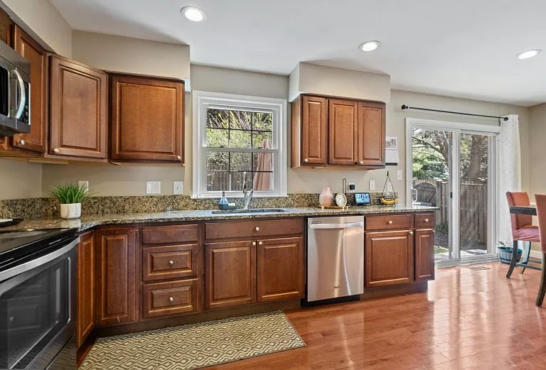 Forestdale Dr — Photo 7