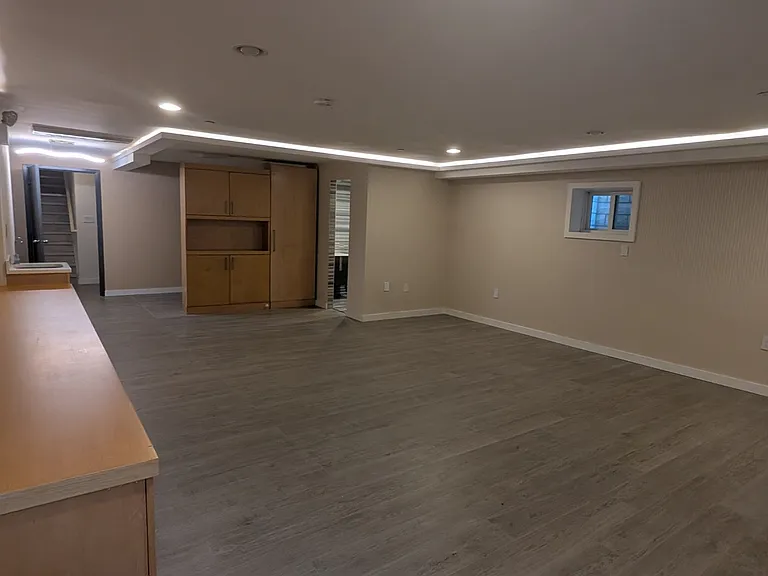 143 Bay 31st St #1 — Photo 13