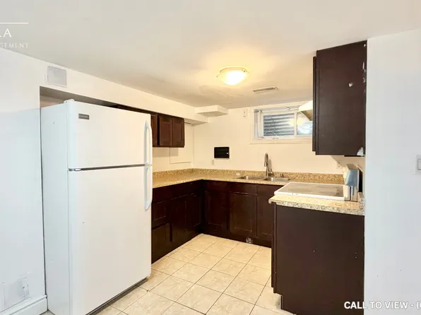 47 Lakeland Dr #2, Toronto, ON M9V 1M8