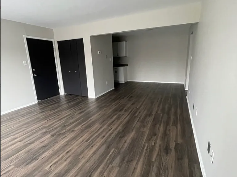 333 Marshall Apartments — Photo 10