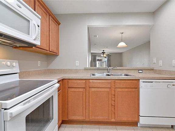 5th image of 3104 Seaview Castle Dr