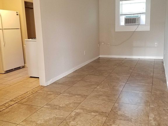 4th image of 1005 N Osceola Ave APT 4