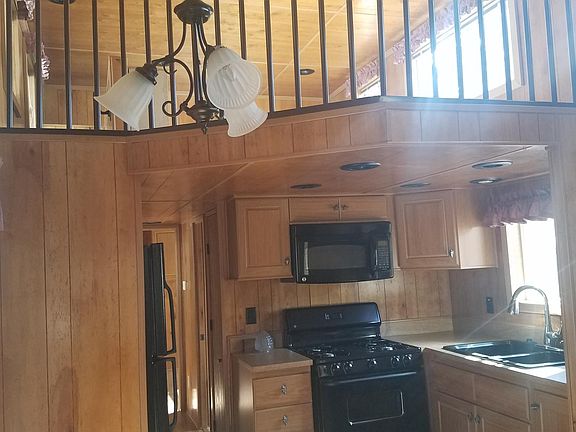 5th image of 39609 Big Bear Blvd #7