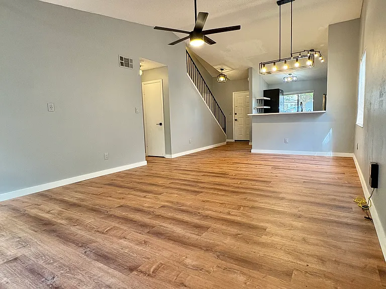 661 N Wildflower Ct — Photo 17