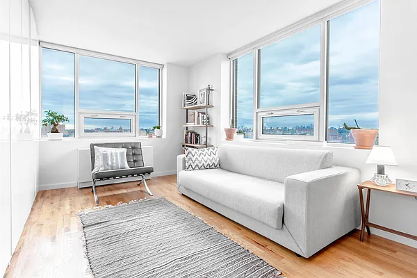 Sold by E and G Realty Group | media 4