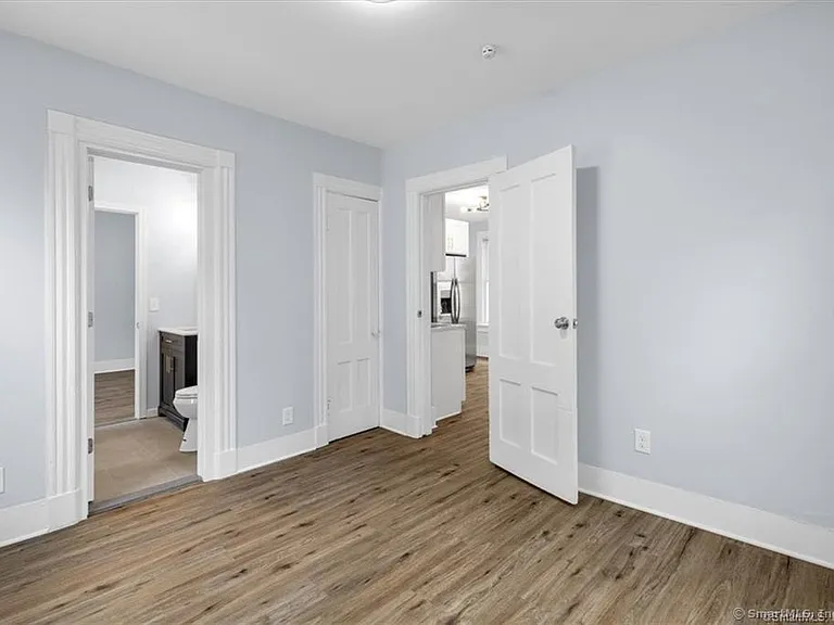 55 Admiral St #2 — Photo 12