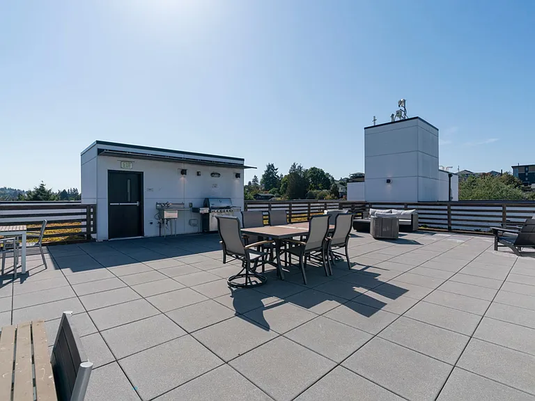 4801 Fauntleroy Apartments — Photo 11