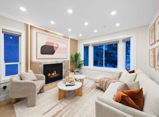 1115 E 33rd Ave, Vancouver, BC V5V 3B1