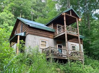 6735 Us Highway 19e, Newland, NC 28657