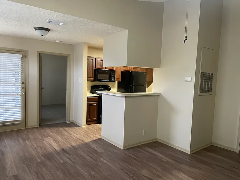 Chappell Hill Apartments — Photo 74