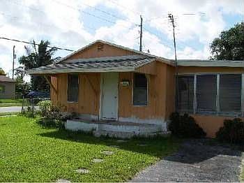 2nd image of 398 NE 172nd St