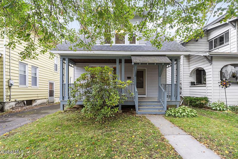 3rd image of 3 Carroll Terrace