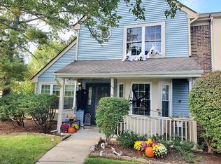 26 Hopkinson Ct #826, Hightstown, NJ 08520