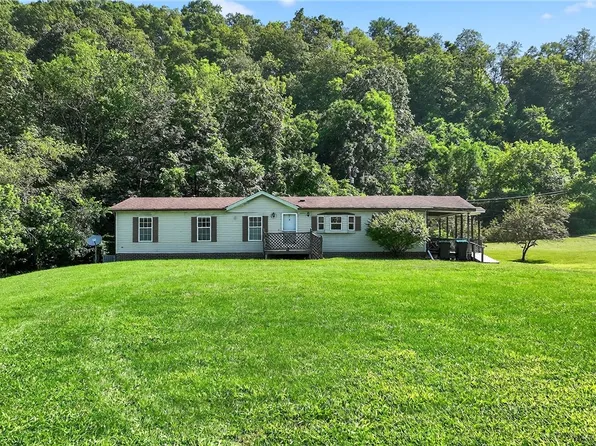 120 Blythe Rd S, Morgan, PA 15064