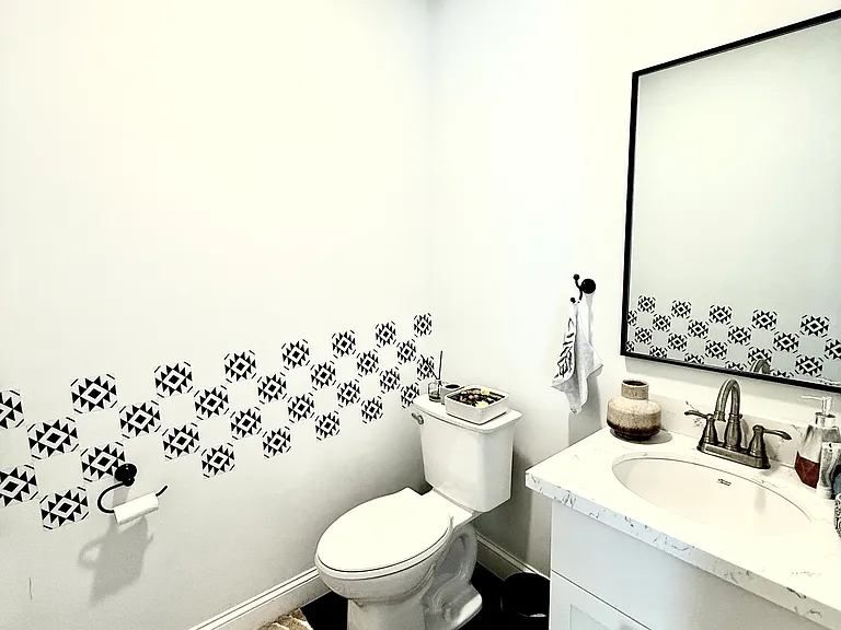 50 Main St #48 — Photo 8