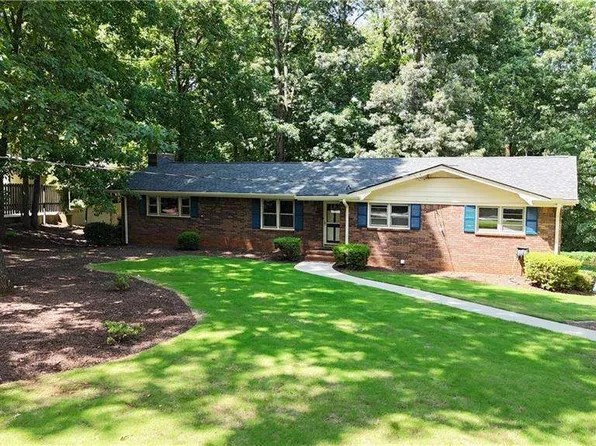 1179 Pathfinder Rd, Marietta, GA 30066