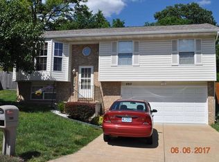 4917 Paradise Meadows Dr, Imperial, MO 63052