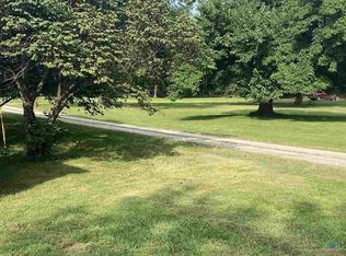 27709 Sigman Cir, Sedalia, MO 65301