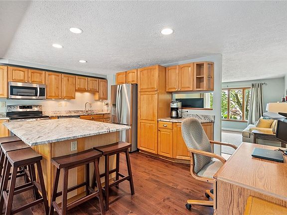 5th image of 4715 Sherbrooke Ct