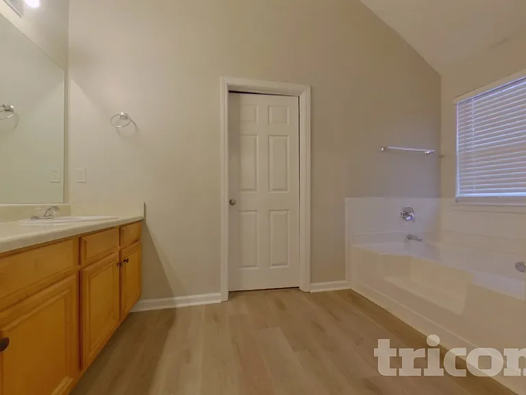 4241 Defoors Farm Trl — Photo 11