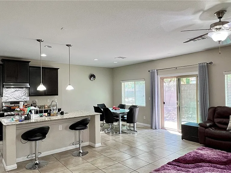 2853 Glass Vine Ct — Photo 4