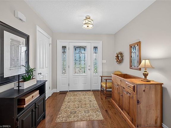 4th image of 96 Pleasant Ridge Rd