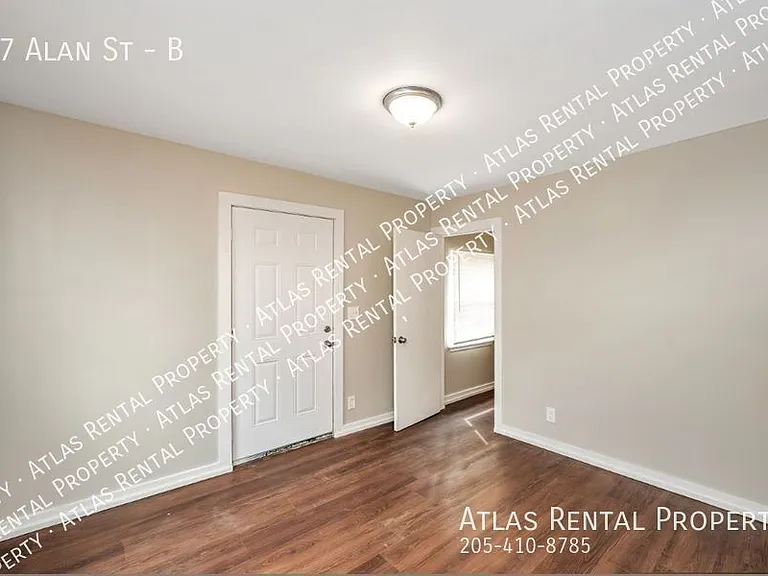 77 Alan St #B — Photo 7
