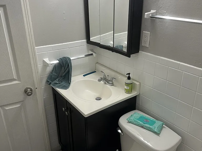 182 Thorndike St #E — Photo 9