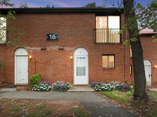 500 Darling Street #16 D, Southington, CT 06489