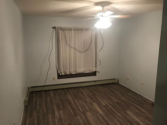 5th image of 4500 S Poplar St Unit 303