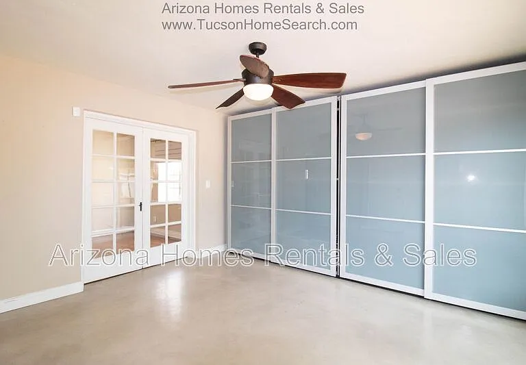 122 N Martin Ave — Photo 9