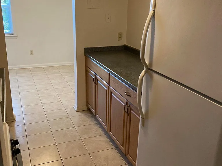 2095 Warrensville Center Rd #C7 — Photo 12