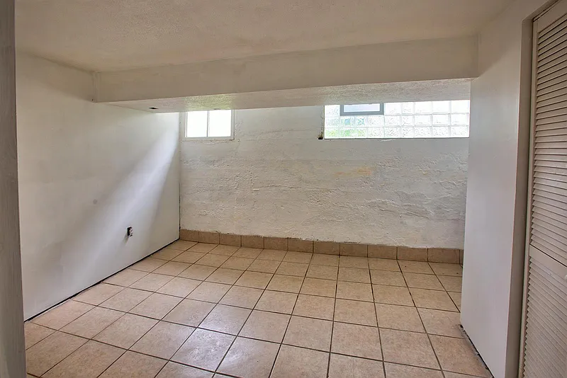 Thumbnail 13